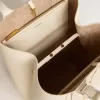24/7 Bag North South in boterkleurig leer met verstelbare handvatten