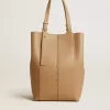 24/7 Bag North South in cappuccinokleurig leer met verstelbare handvatten