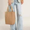 24/7 Bag North South in cappuccinokleurig leer met verstelbare handvatten