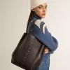 24/7 Bag North South in zwart leer met verstelbare hengsels