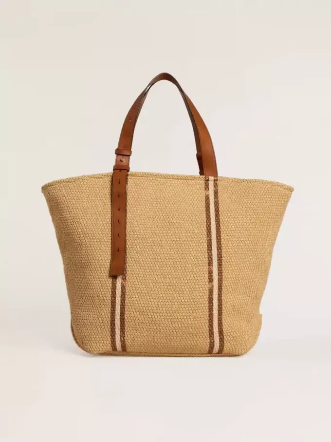 24,7 tote bag van natuurlijk raffia en bruin leer met goudkleurige metalen details
