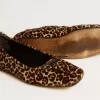 Amy ballerina’s in beige ponyhuid met luipaardprint