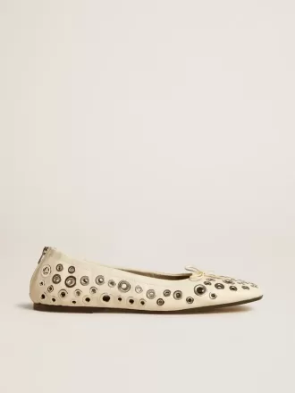 Amy ballerina’s van wit nappaleer met zilverkleurige studs