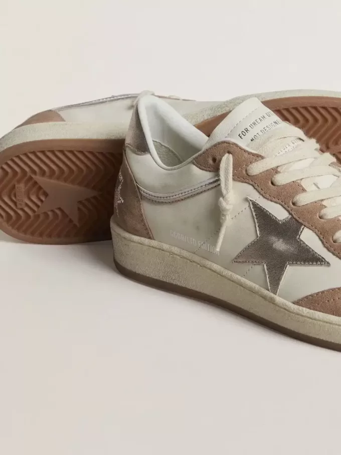 Ball Star LTD in wit nappaleer en oudroze suède met metallic zilveren leren ster en hielstuk