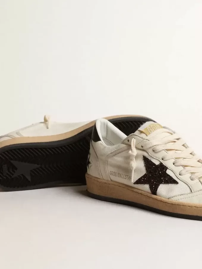 Ball Star met cichorei-koffie glitterster en zwarte leren hielband