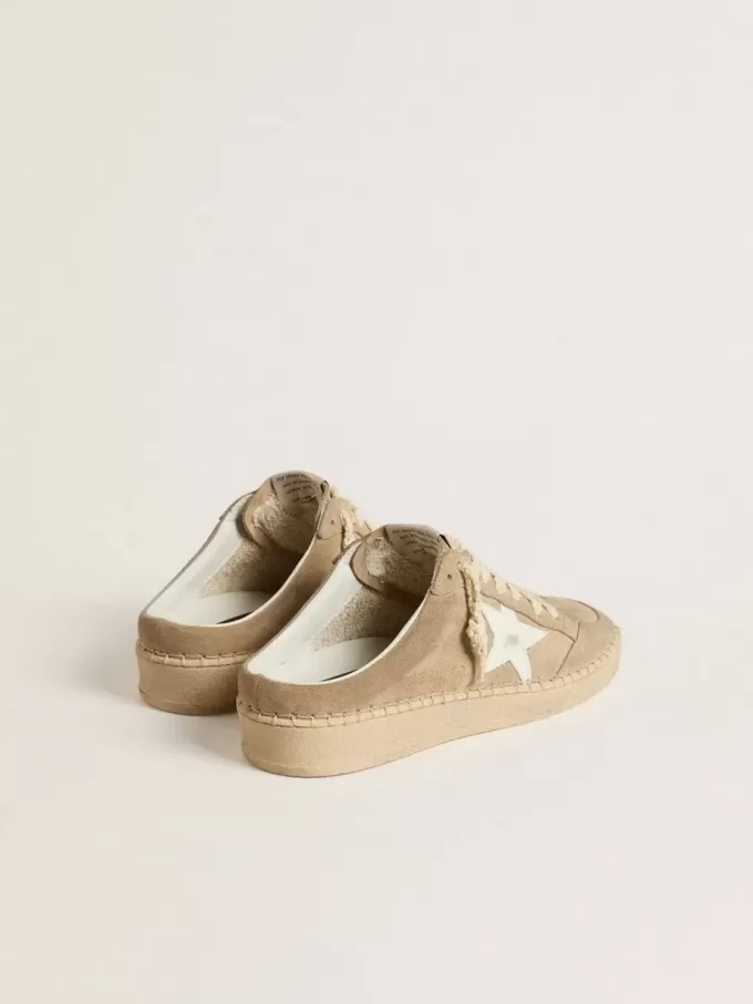 Ball Star Sabot voor dames in beige suède met witte leren ster