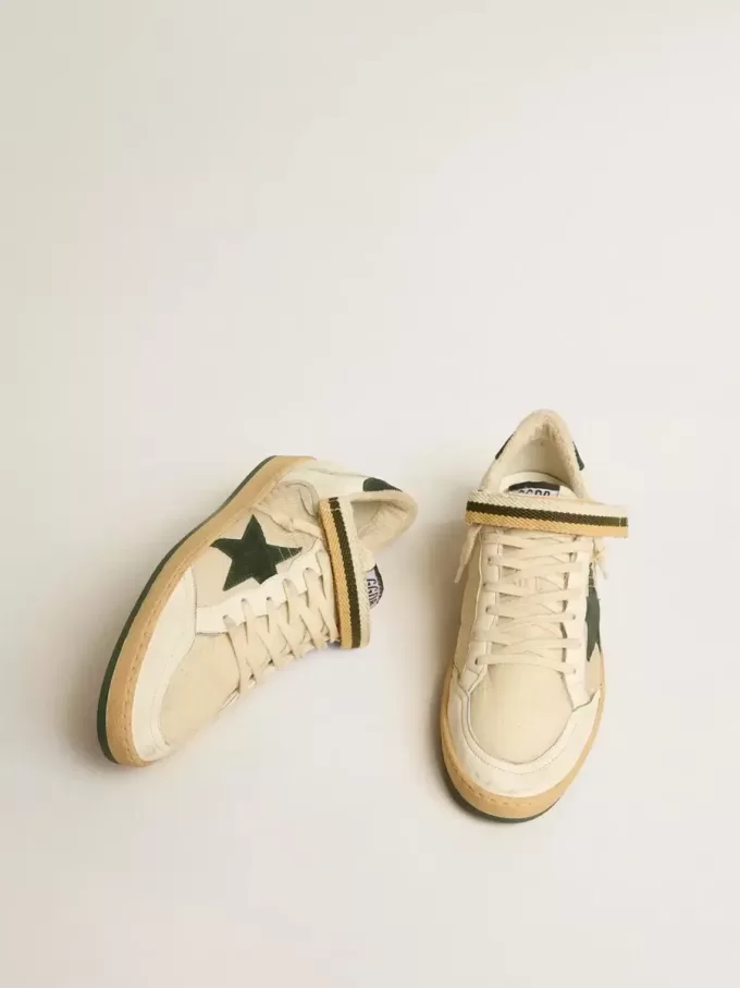 Ball Star van nylon en nappa met groene suède ster en hielstuk