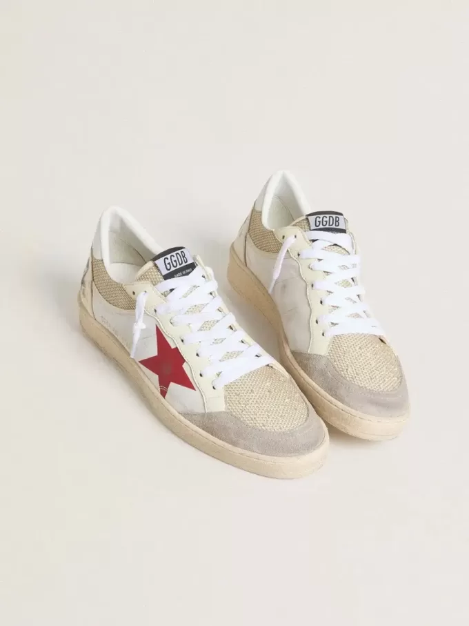 Ball Star van nylon en wit mesh met rode nylon ster en witte leren hielflap