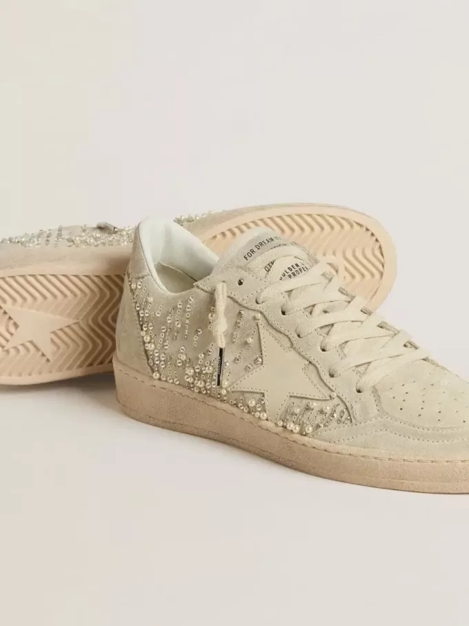 Ball Star van suède met Swarovski-kristallen en parels en leren ster