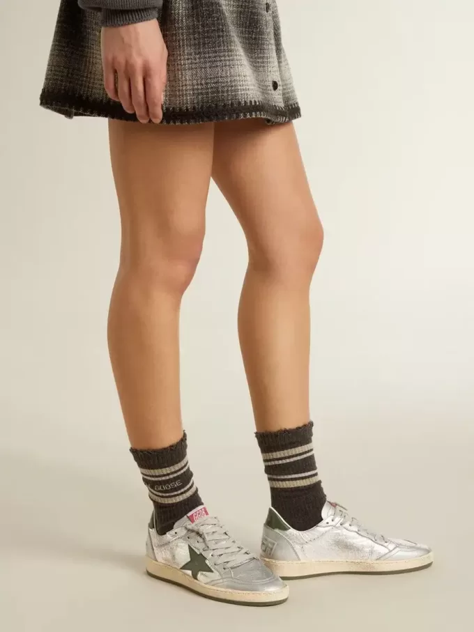 Ball Star voor dames in zilverkleurig nylon met groene leren ster en hielstuk