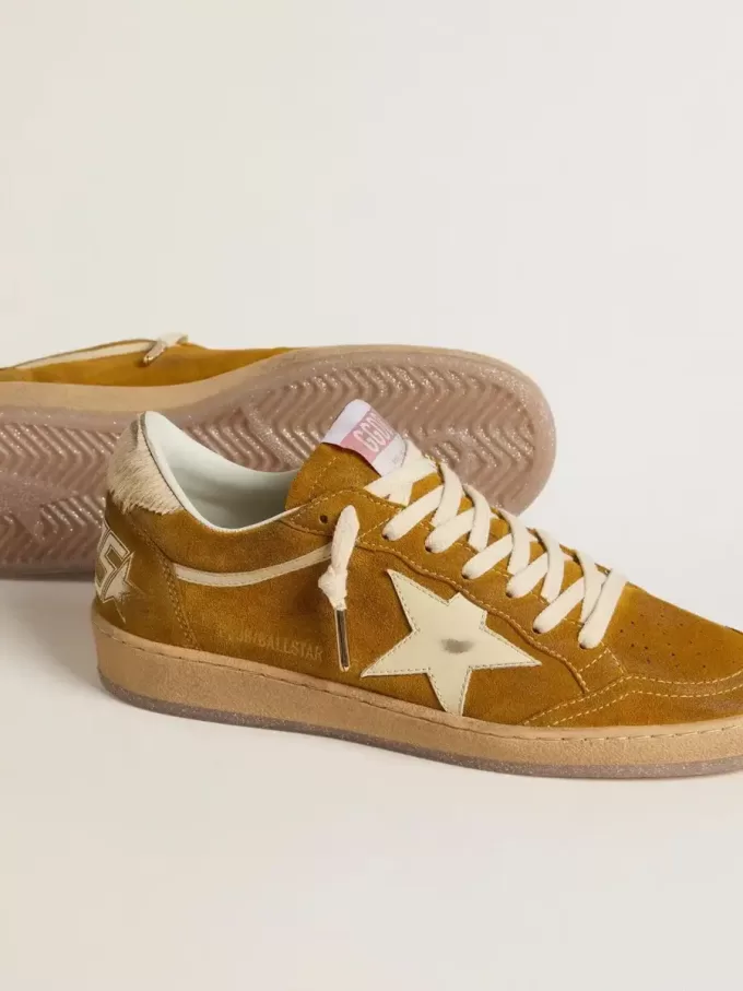 Ball Star voor dames van suède met beige leren ster en ponyhuid hielstuk
