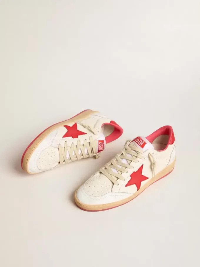 Ball Star Wishes voor dames in wit leer met een rode ster en hielbandje