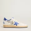 Ball Star Wishes voor heren in wit nappaleer met een felblauwe ster en hielbandje