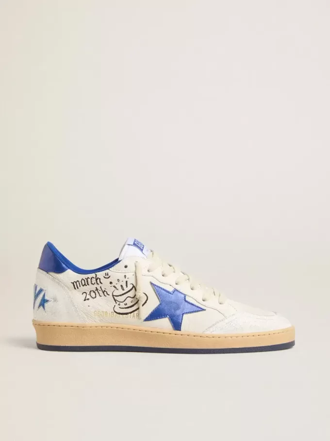Ball Star Wishes voor heren in wit nappaleer met een felblauwe ster en hielbandje