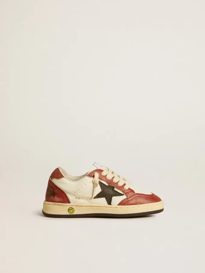 Ball Star Young in nappa met zwarte ster en rode leren inzetstukken