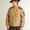 Beige bomberjack met lederen en patchdetails