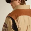 Beige bomberjack met lederen en patchdetails