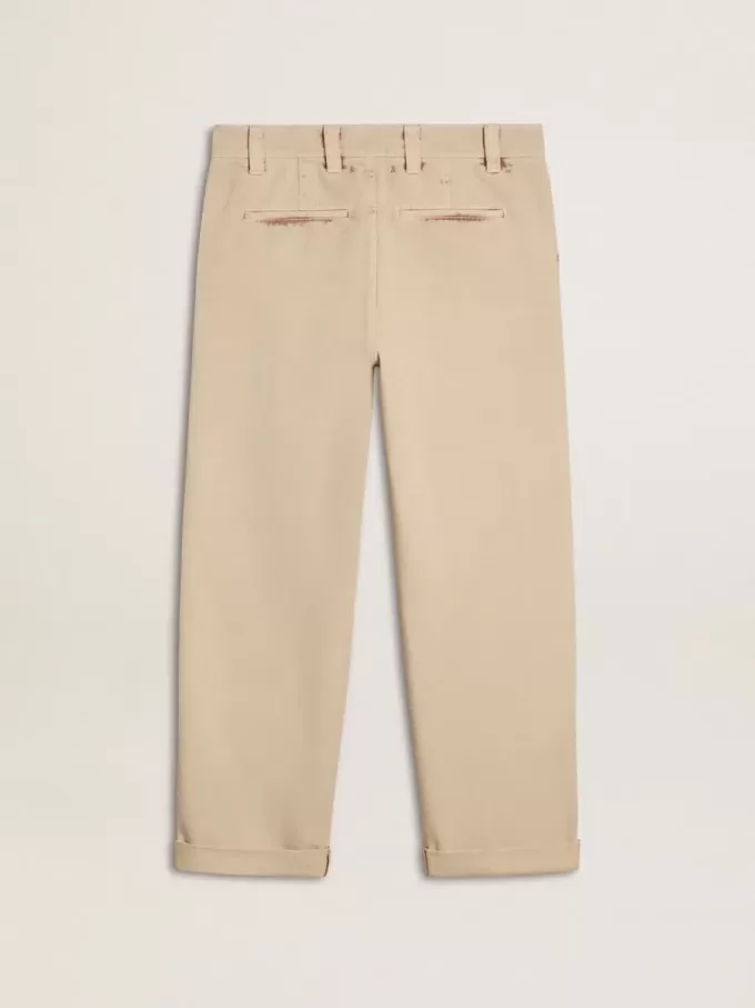 Beige chino voor heren met een doorleefde look
