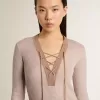 Beige wollen trui met lederen details