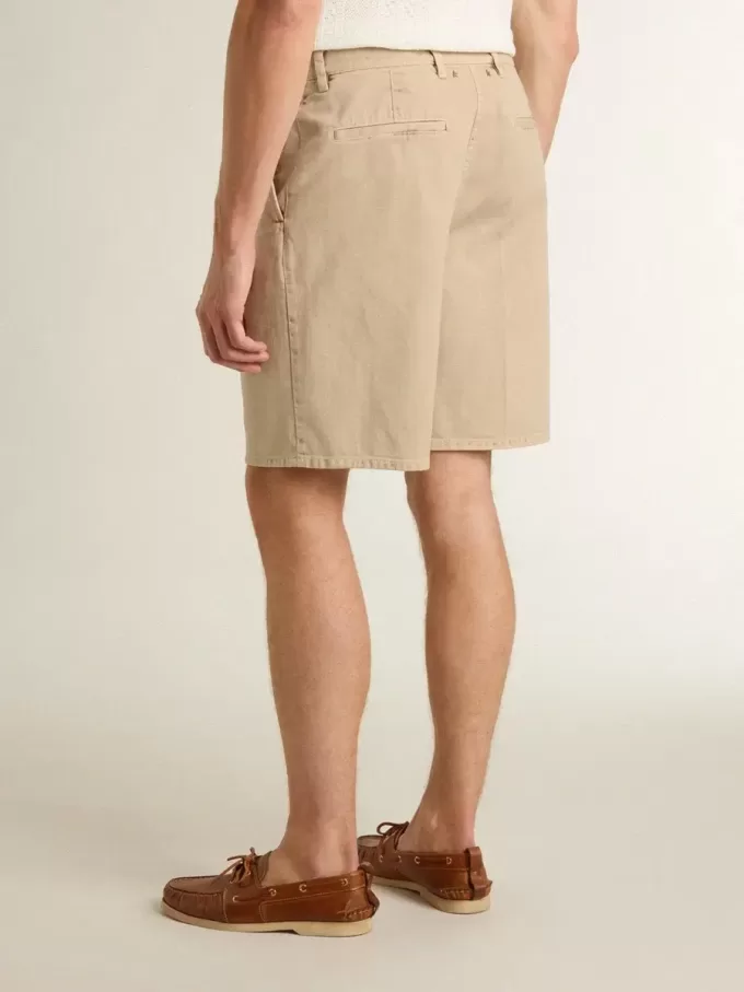 Bermudashort voor heren in beige denim met een doorleefde afwerking