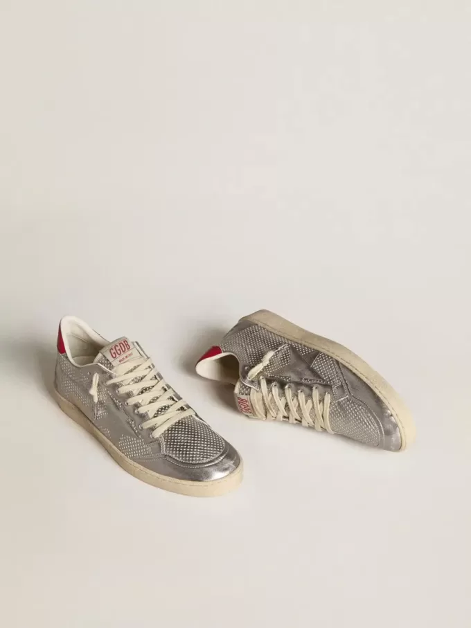 Bio-based Ball Star in metallic zilver met zilveren ster en rode hiellip