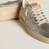 Bio-based Ball Star in metallic zilver met zilveren ster en rode hiellip