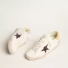 Bio-based Super-Star voor dames met rode glitterster en leren hielstuk