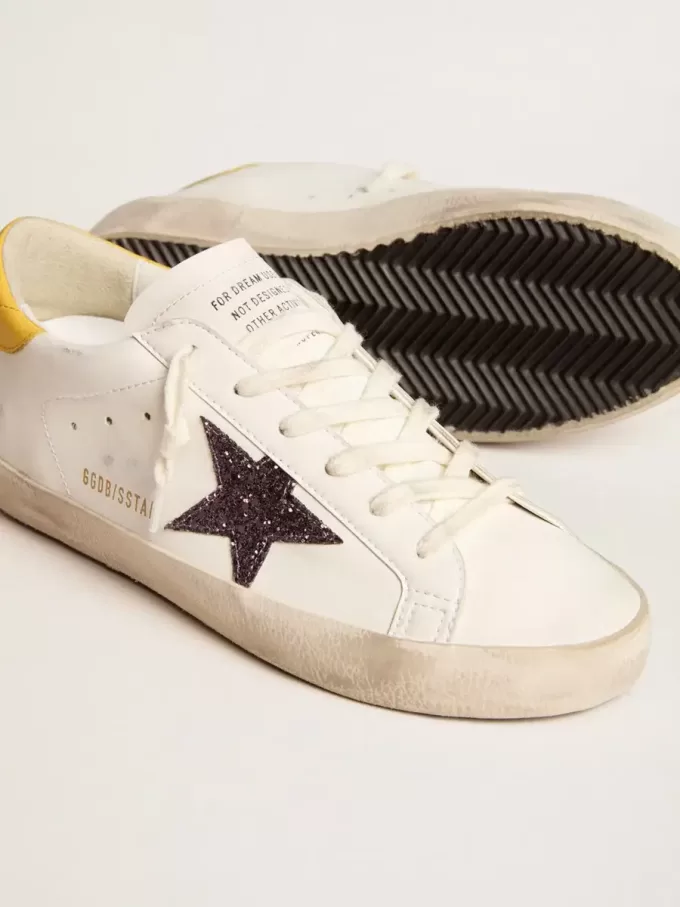 Bio-based Super-Star voor dames met rode glitterster en leren hielstuk