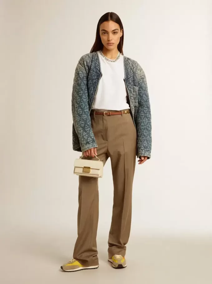 Blauw gewatteerd damesjack van katoenen denim met distressed afwerking