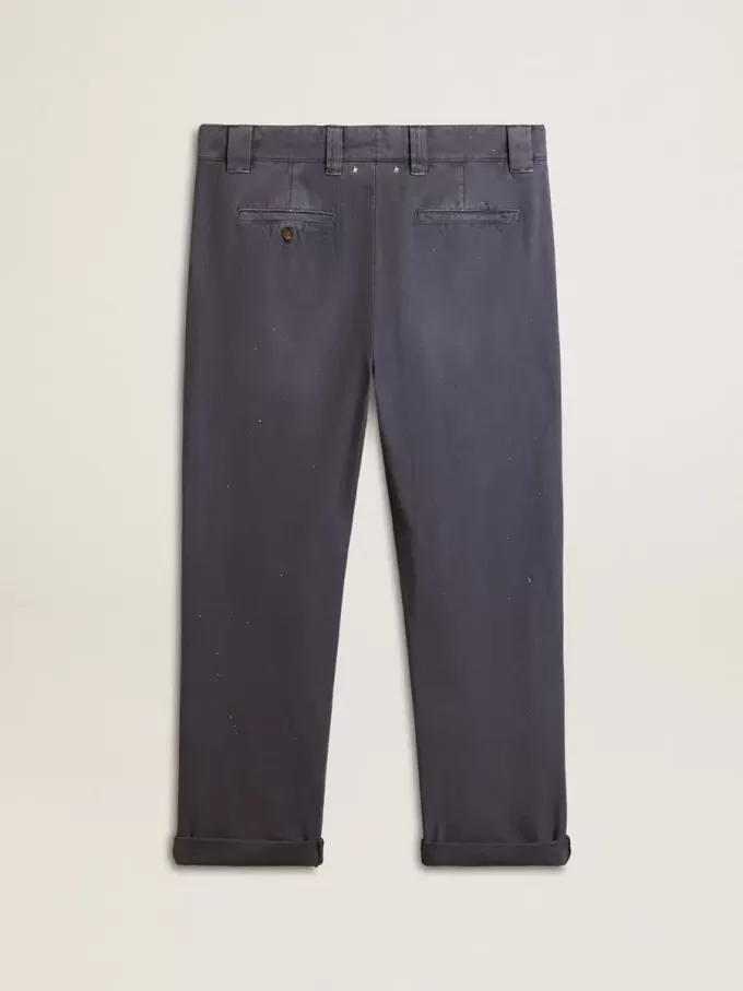 Blauwe chino voor heren met een doorleefd effect