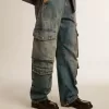 Blauwe jeans met een distressed afwerking