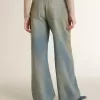 Boyfriend-jeans voor dames met een doorleefd effect, zandwas en studs