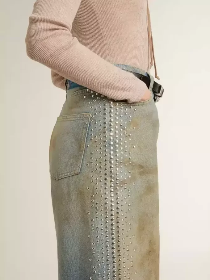 Boyfriend-jeans voor dames met een doorleefd effect, zandwas en studs