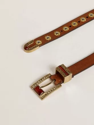Bruine leren riem met gouden bloemvormige studs en amberkleurige inzetstukken