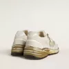 Dad-Star voor dames in mesh en wit suède met gouden folie ster