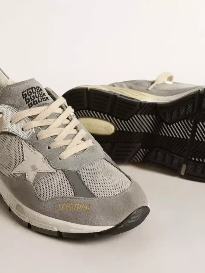 Dad-Star voor dames in suède en zilverkleurig mesh met witte leren ster en hielstuk