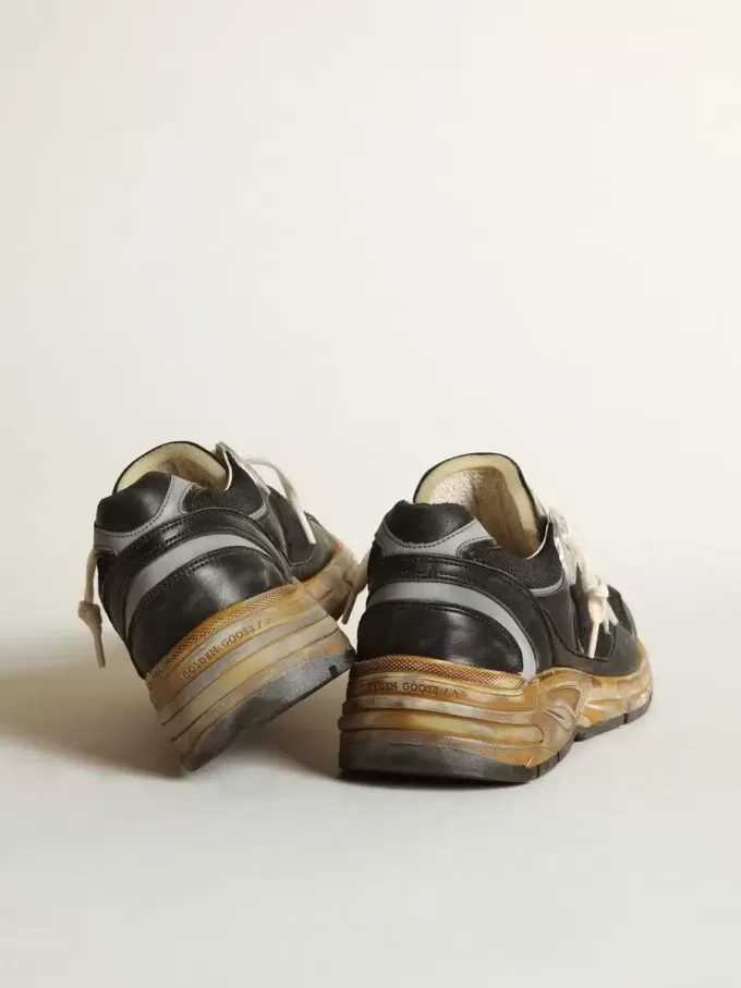 Dad-Star voor heren in zwart mesh en nappa met ijsblauwe ster