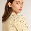 Dames cropped sweater in verwassen wit met decoratieve kristallen