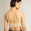 Dames top met parelsnoer