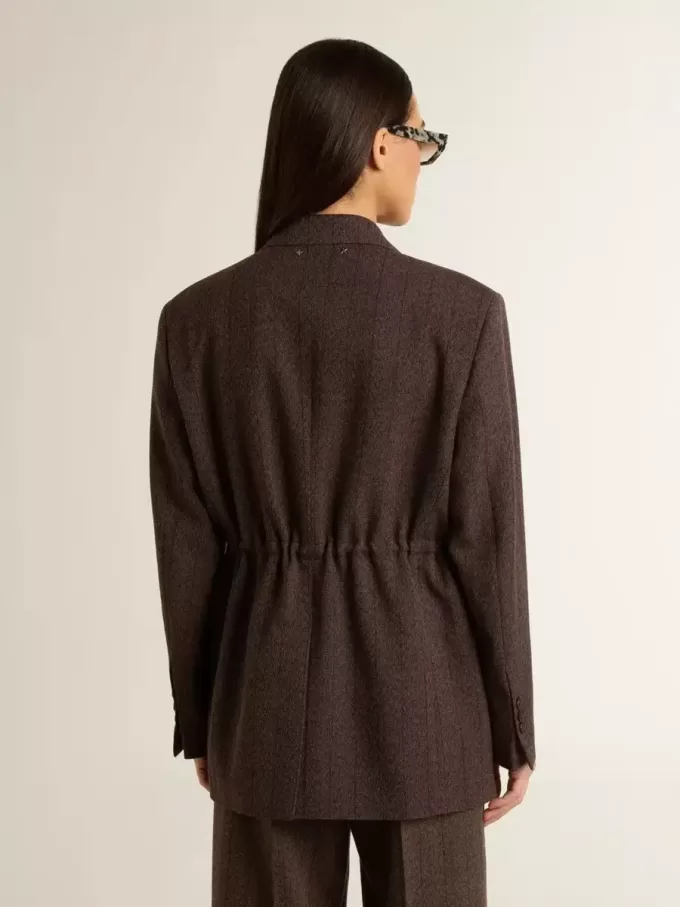 Damesblazer met dubbele knoopsluiting van donkerbruine wol met dun streepmotief