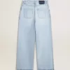 Damesbroek in denim met doorleefd effect