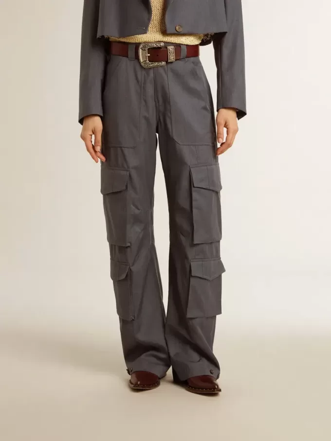 Damescargobroek in babyblauwe wol