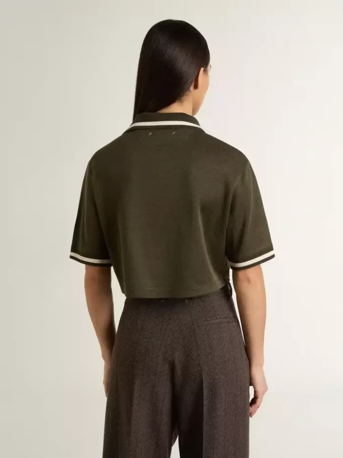 Damescropped polo van militairgroen jersey met borduursel