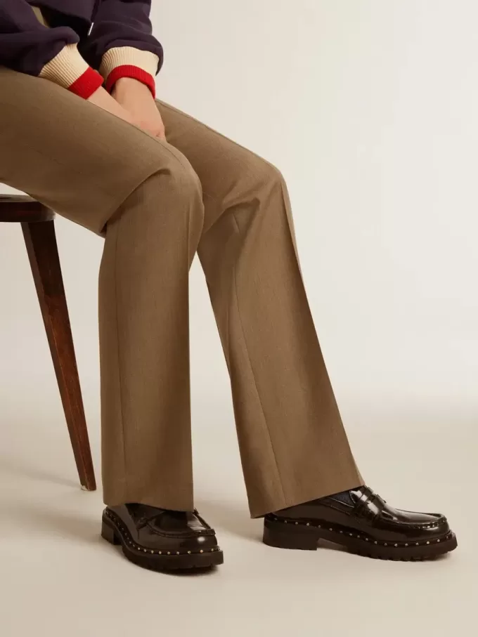 Damesloafers met studs van zwart leer