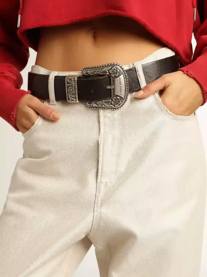 Damesriem van zwart leer met studs