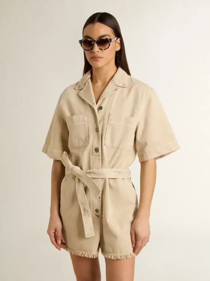 Damesromper in beige denim met riem en gerafelde zoom