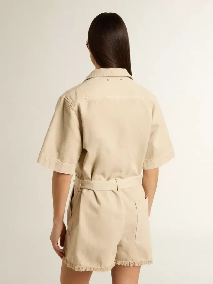 Damesromper in beige denim met riem en gerafelde zoom