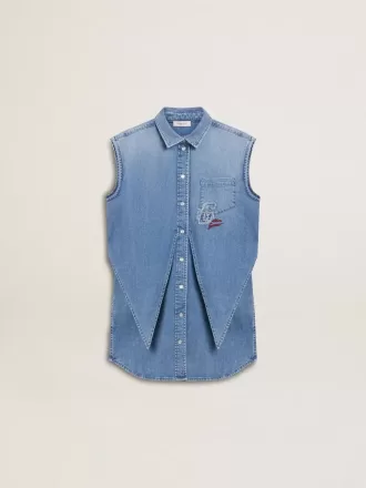 Denim jurkje voor meisjes met knoop aan de voorkant en borduursels