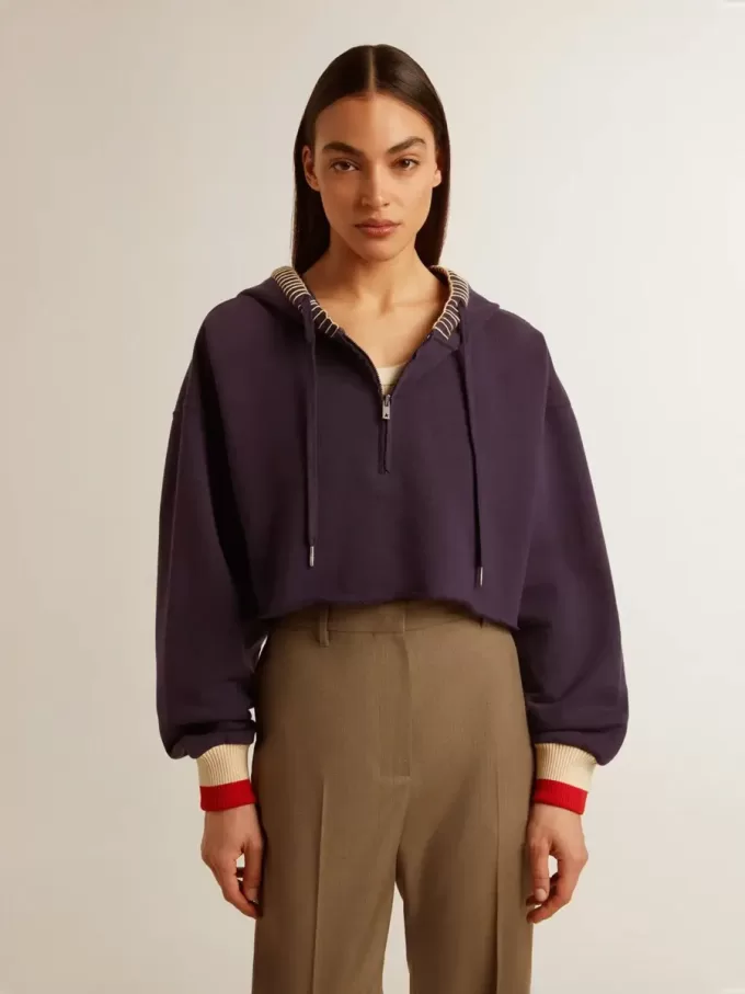 Donkerblauw cropped sweatshirt met ritssluiting en geborduurde capuchon