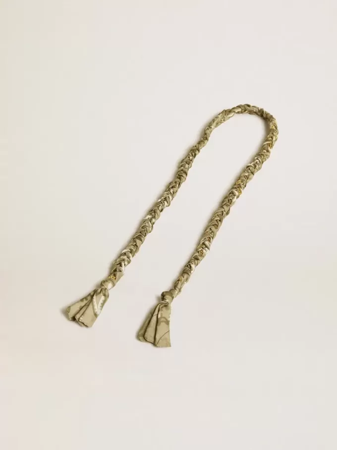 Duifgrijze gevlochten stoffen bedel met messing ketting